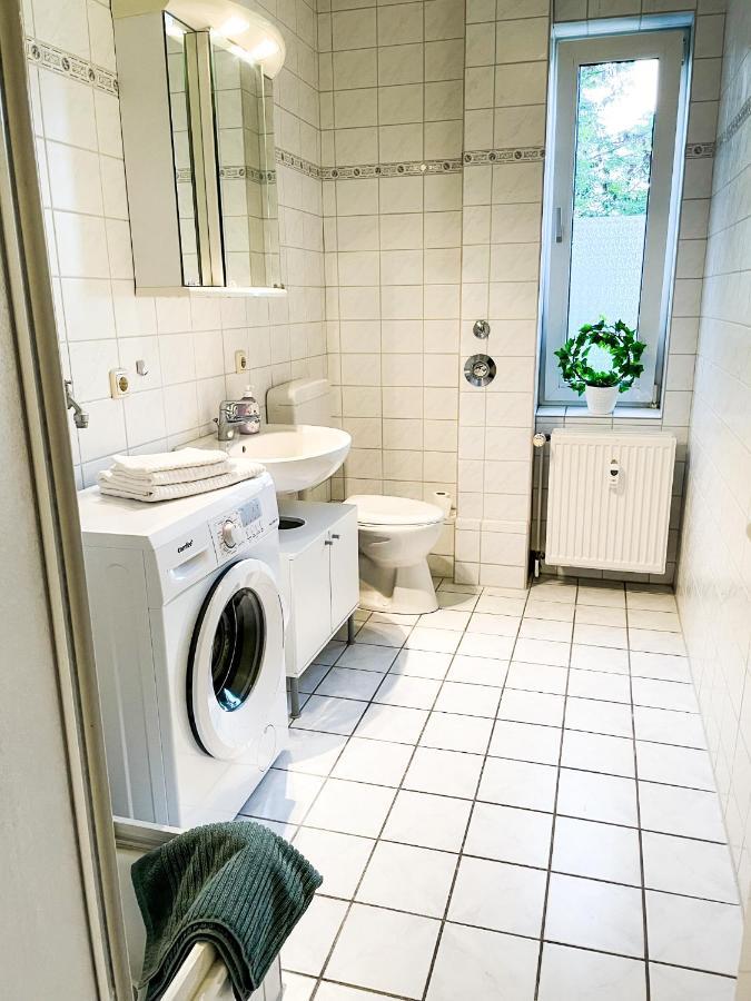 Fuer 3 Gaeste Messe- Und Citynah Apartament