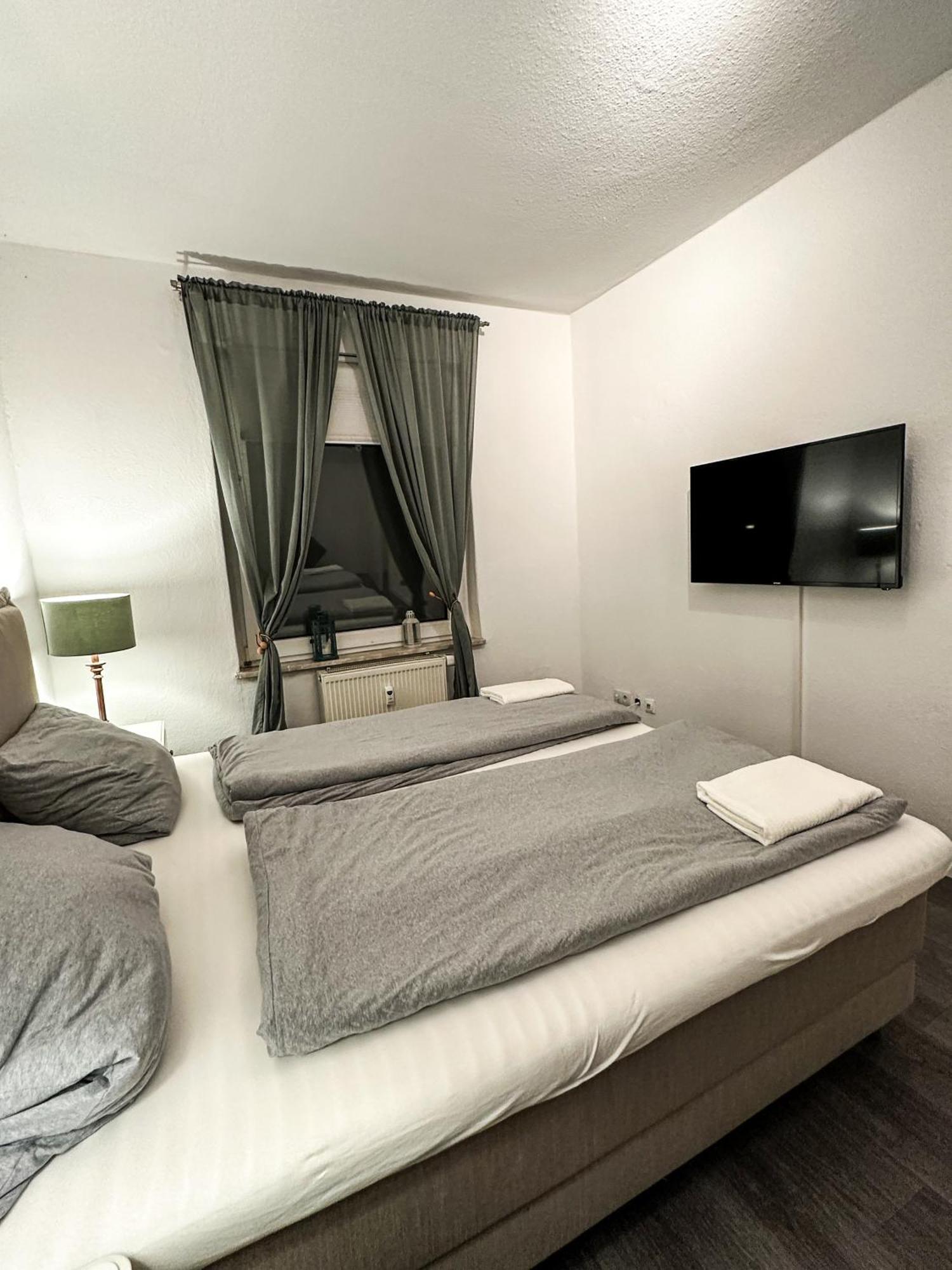 Fuer 3 Gaeste Messe- Und Citynah Apartment *